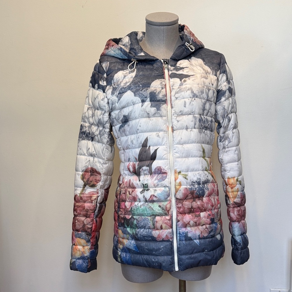 Point Zero Lightweight Floral Puffer Jacket – Small – Like New